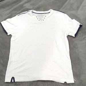 Guess Henley T-Shirt (Men's, L)